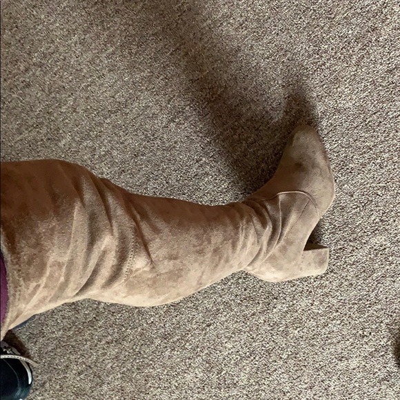 High boots as 6.5 - Picture 3 of 6